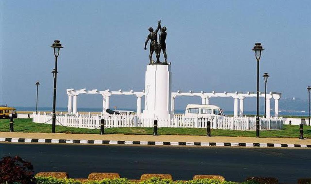 Dona Paula Classic Hotel Panaji Buitenkant foto